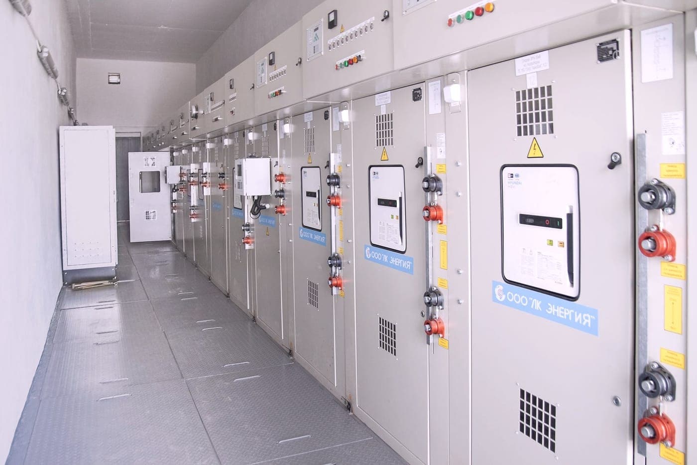 A row of 10 kV KSO switchgear cabinets manufactured by LK Energy