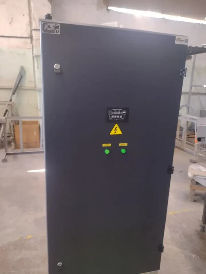 ATS cabinet 1600 × 800 × 500 mm, painted