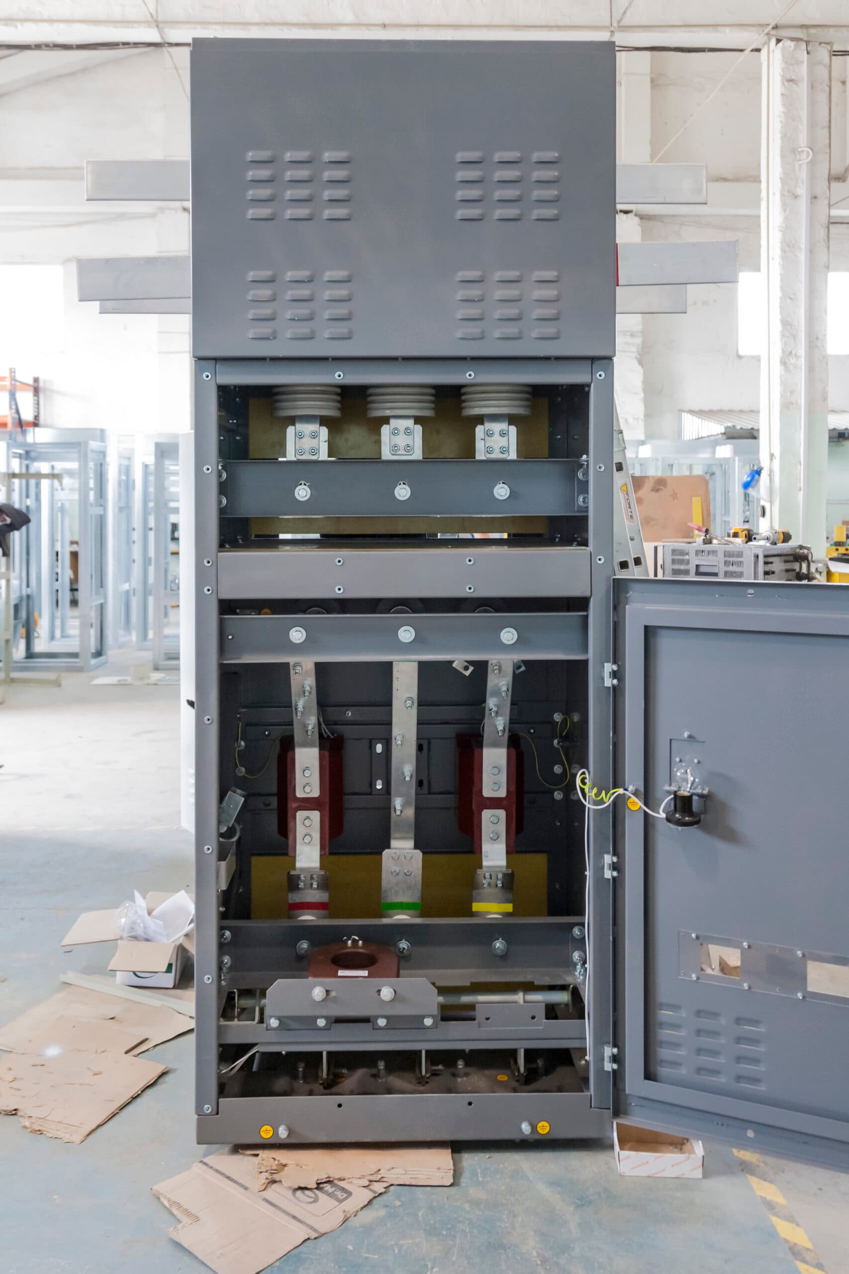 Complete Switchgear Assembly (KRU-E-2-10, 10 kV)