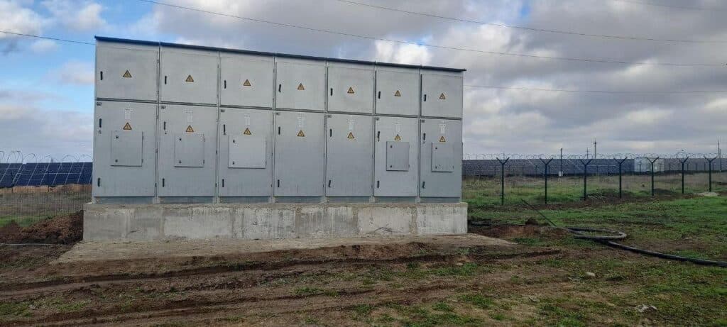 Solar power plant with a capacity of 4.95 MW and an energy storage system — photo 8