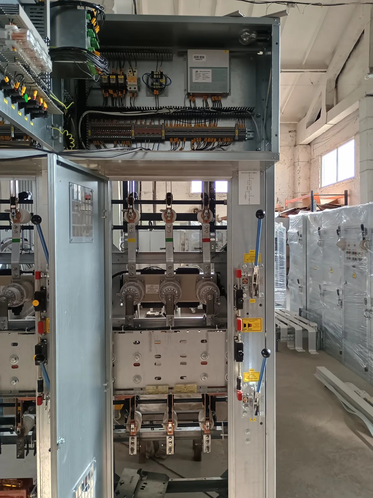 Internal layout of a 10 kV КСО-Е cell